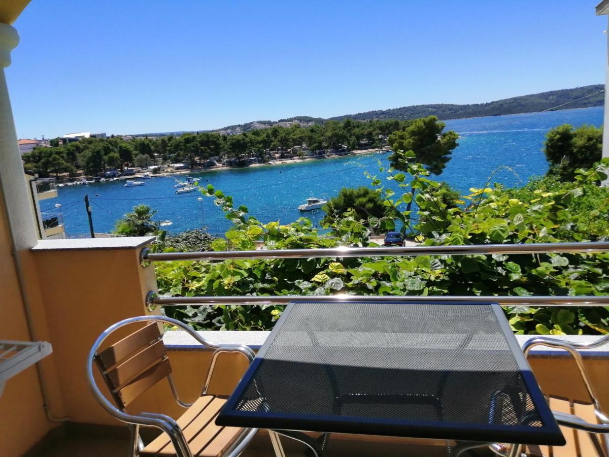 Apartments Saldun Trogir Bagian luar foto