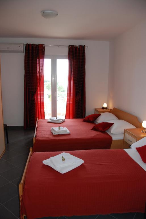 Apartments Saldun Trogir Bagian luar foto